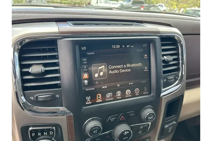 $17048 : Ram 1500 2014 4x2 Laramie 4d image 7