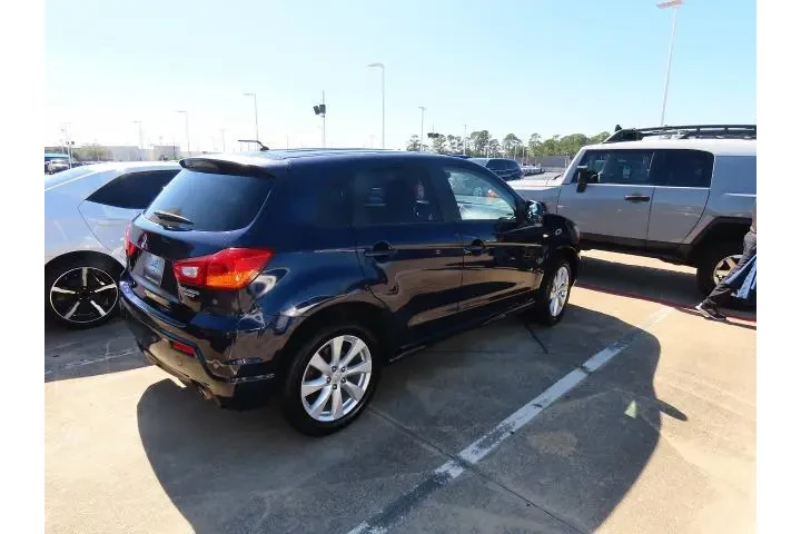 $7999 : Mitsubishi Outlander Sport 2 image 10