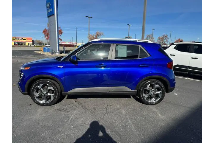 $18750 : Hyundai VENUE 2023 Limited 4 image 5