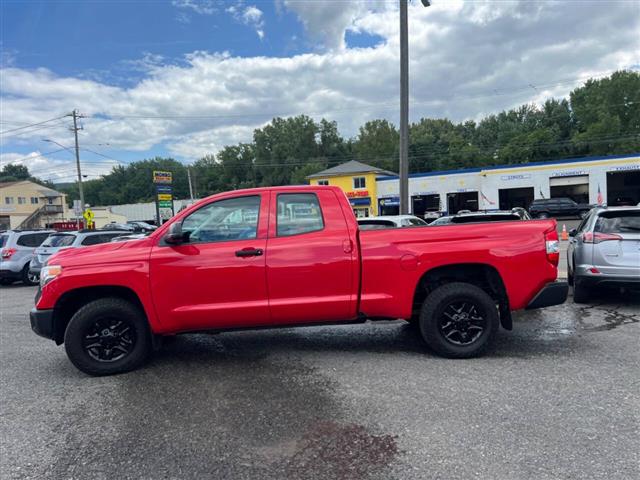 $21990 : 2016 Tundra image 4