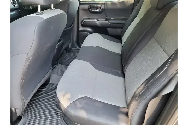 $33988 : Toyota Tacoma 2022 4x4 TRD P image 6