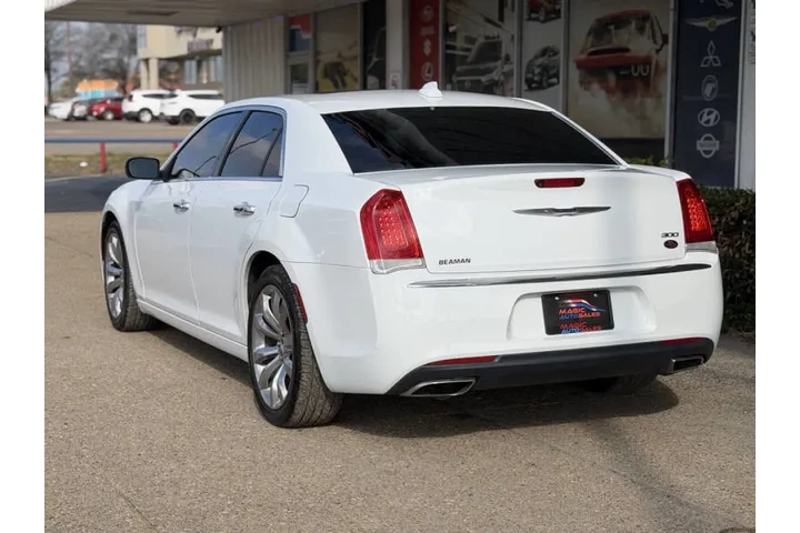 $19999 : 2019 300 Limited image 7