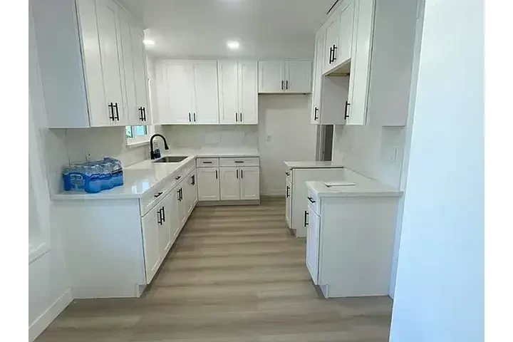 $2100 : Move in Ready✅East Whittier‼️ image 2