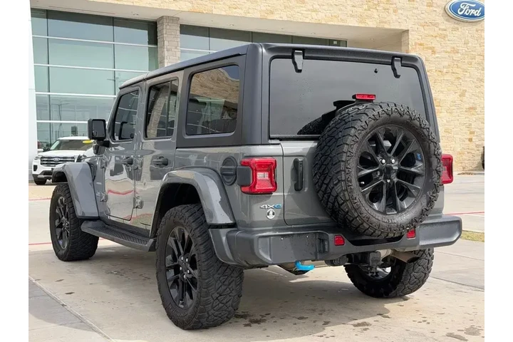 $27998 : Jeep Wrangler 2023 4x4 High image 10