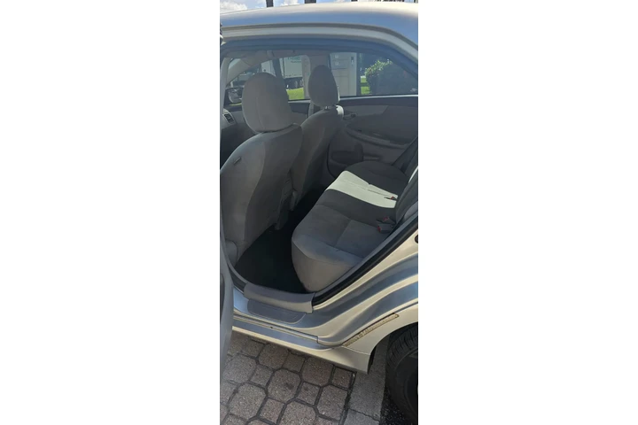 $9500 : Toyota Corolla L image 6