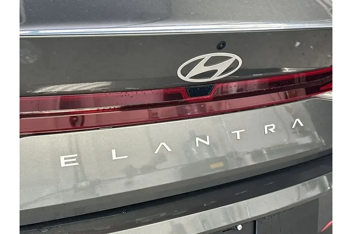 $23483 : Hyundai ELANTRA 2025 SE 4dr image 10