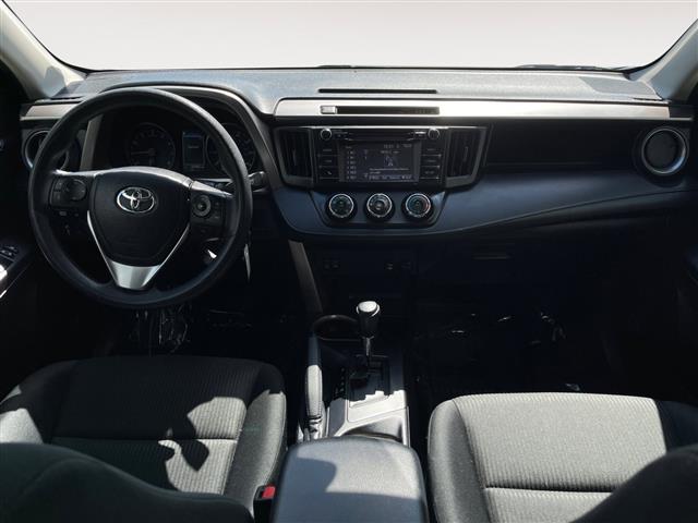 $22999 : PRE-OWNED 2018 TOYOTA RAV4 LE image 10