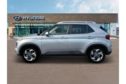 $19594 : Hyundai VENUE 2024 SEL 4dr C thumbnail