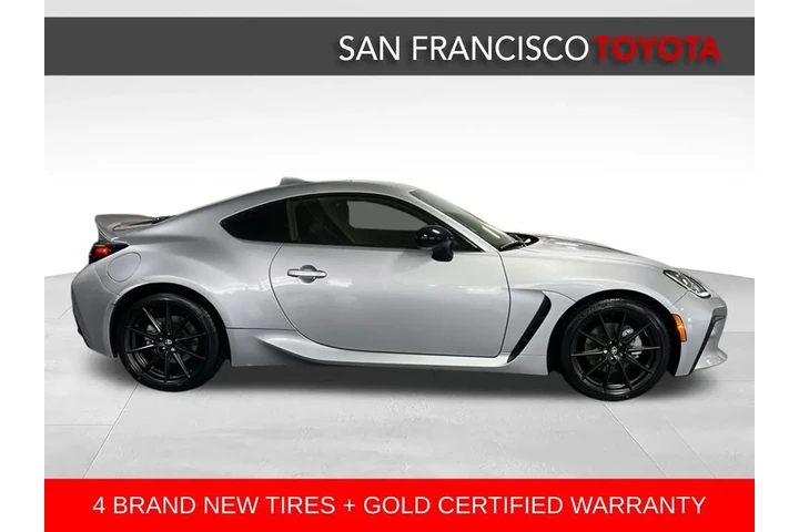 $32990 : Gold Certified 2023 GR86 Prem image 6