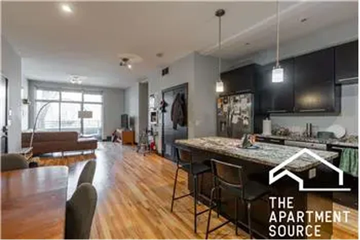 $3700 : Rental property with 3 bedro image 1