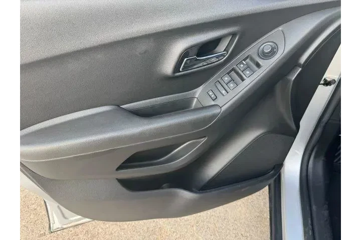 $6900 : Chevrolet Trax 2017 LS 4dr C image 9