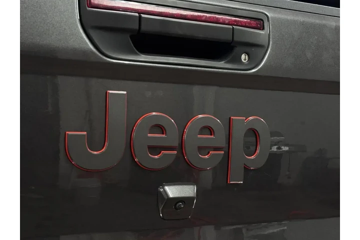 $30777 : Jeep Gladiator 2023 4x4 Moja image 7