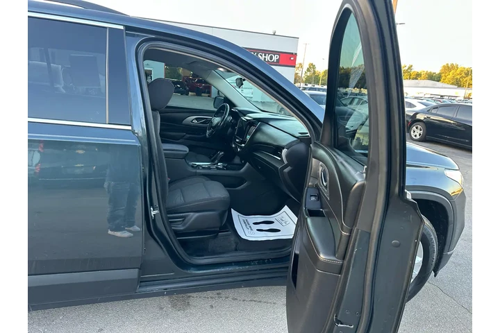 $8980 : 2018 Traverse FWD 4dr LT Clot image 9