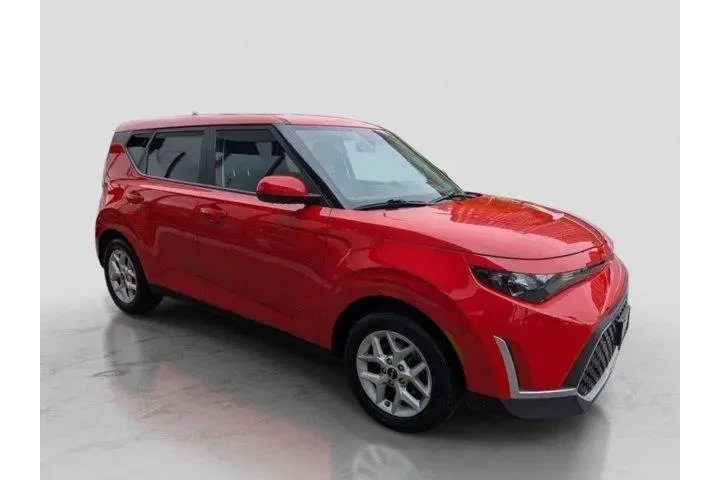 $17595 : Kia Soul 2023 S 4dr Crossove image 5