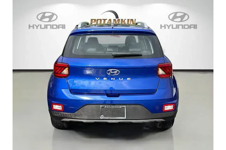 $18000 : Hyundai VENUE 2024 Limited 4 image 6