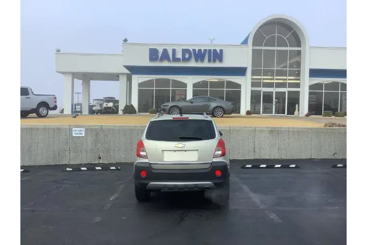 $12950 : Chevrolet Captiva Sport 2013 image 6