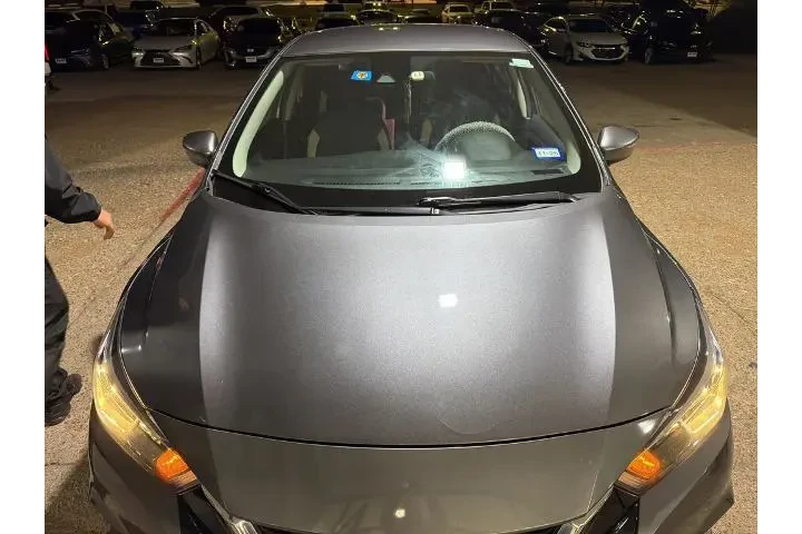 $11260 : Nissan Versa 2021 SV 4dr Sed image 3