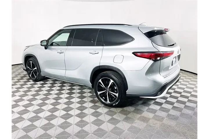 $35500 : Toyota Highlander 2022 AWD X image 5