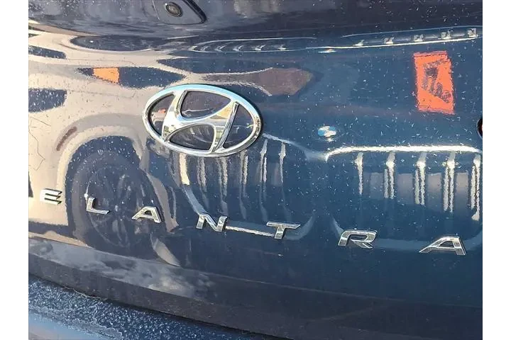 $15995 : Hyundai ELANTRA 2020 Value E image 4