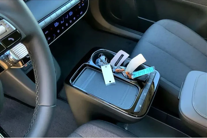 $34777 : Hyundai IONIQ 5 2026 AWD SE image 6