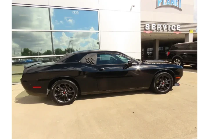 $27999 : Dodge Challenger 2022 AWD GT image 10