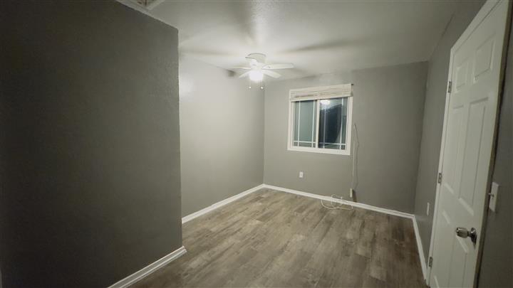 $1995 : CASA DE 1 RECAMARA INGLEWOOD image 7