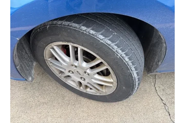 $2922 : Ford Focus 2010 SE 4dr Sedan image 2