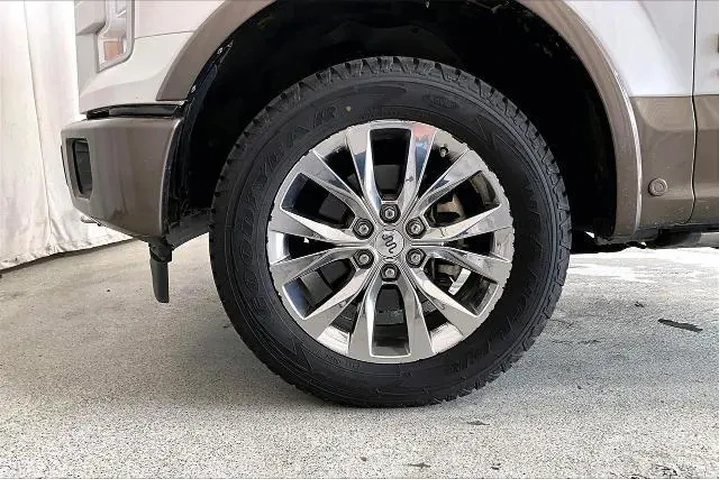 $28991 : Ford F-150 2017 4x4 King Ran image 6