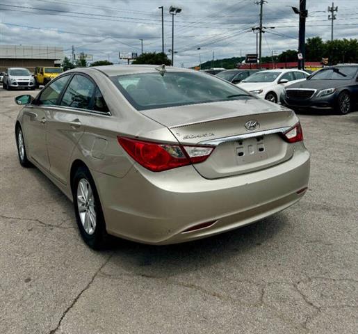 $3800 : 2011 Sonata GLS image 5