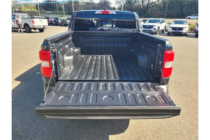 $31208 : Ford Maverick 2022 AWD XL 4d image 8