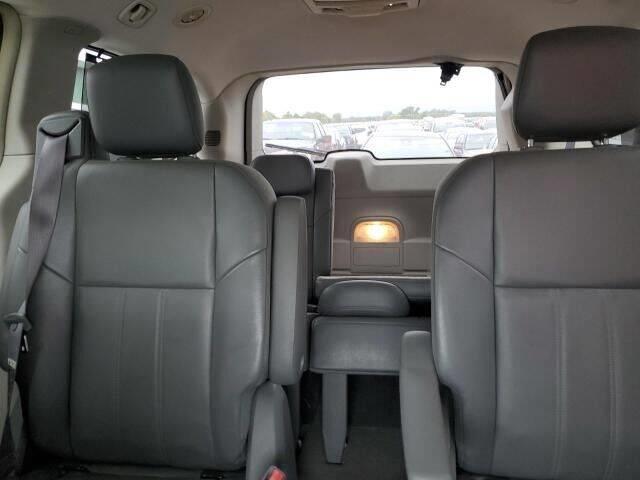 $4990 : 2008 Town and Country Touring image 8
