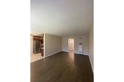 $1300 : apartment in a controlled area thumbnail