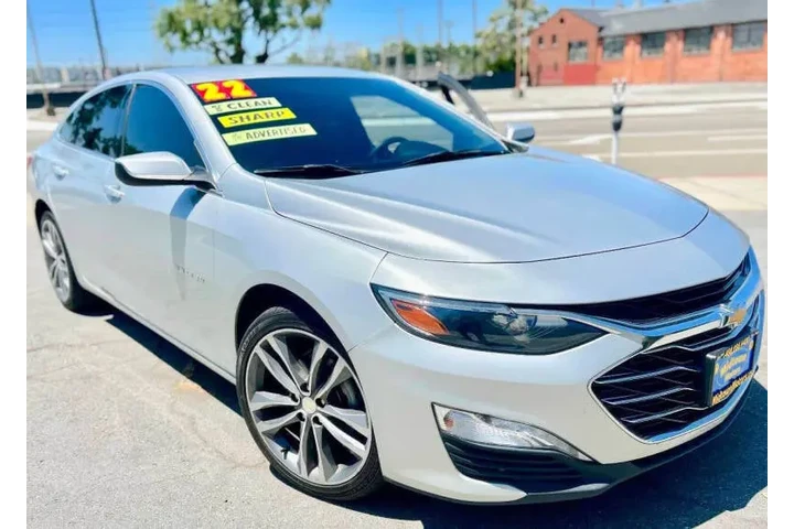 2022 Malibu LT image 3