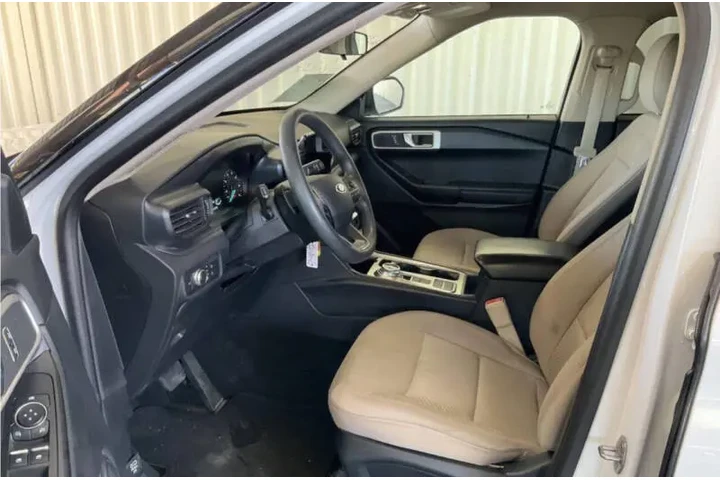 $20999 : 2020 Explorer image 8