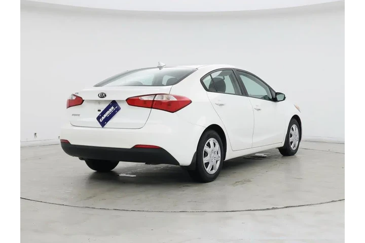 $12998 : Kia Forte 2016 LX 4dr Sedan image 8