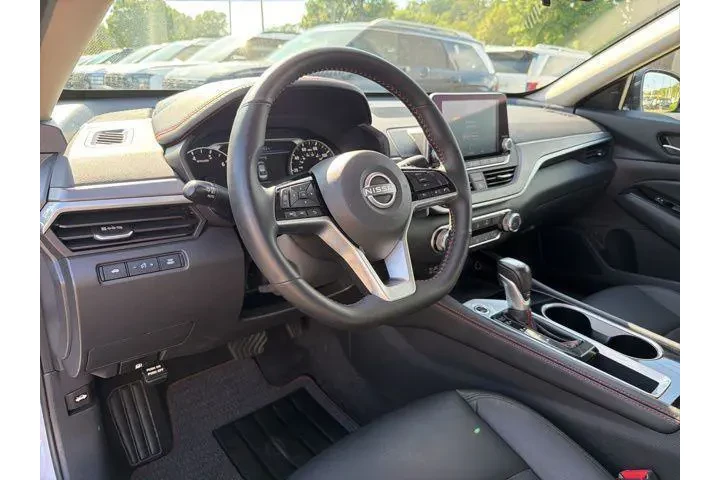 $25840 : Nissan Altima 2025 2.5 SR 4d image 9