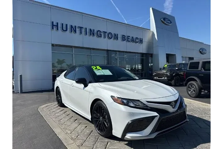 $33488 : Toyota Camry 2024 XSE V6 4dr image 1