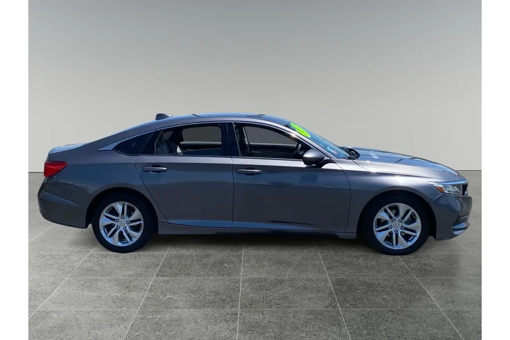 $18222 : Honda Accord 2018 LX 4dr Sed image 5