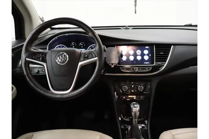 $10912 : Buick Encore 2017 Essence 4d image 4