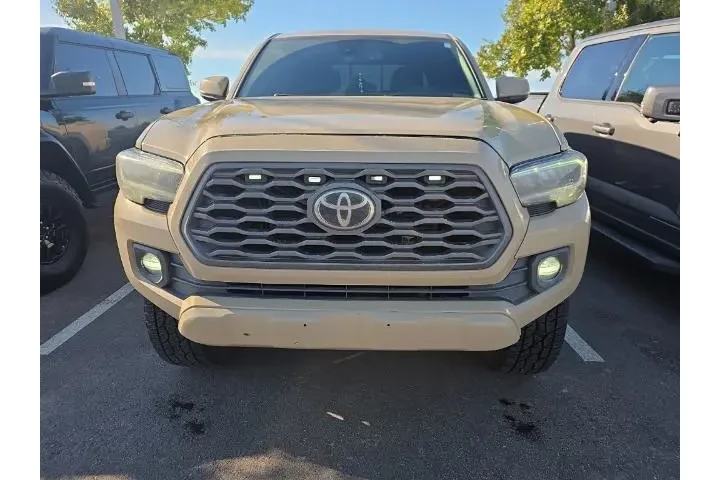$26483 : Toyota Tacoma 2020 4x2 TRD O image 2