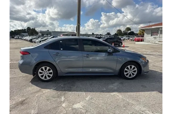 $19988 : Toyota Corolla 2025 LE 4dr S image 9