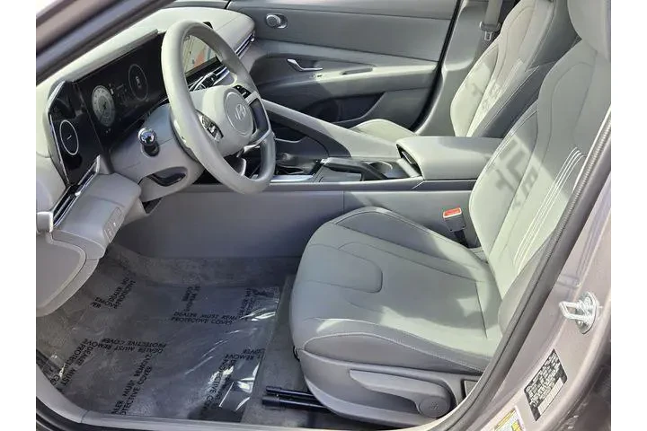 $18975 : Hyundai ELANTRA 2024 SEL 4dr image 9