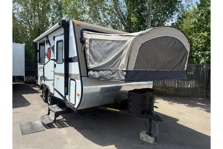 $13900 : 2015 Starcraft Marine Travel image 4