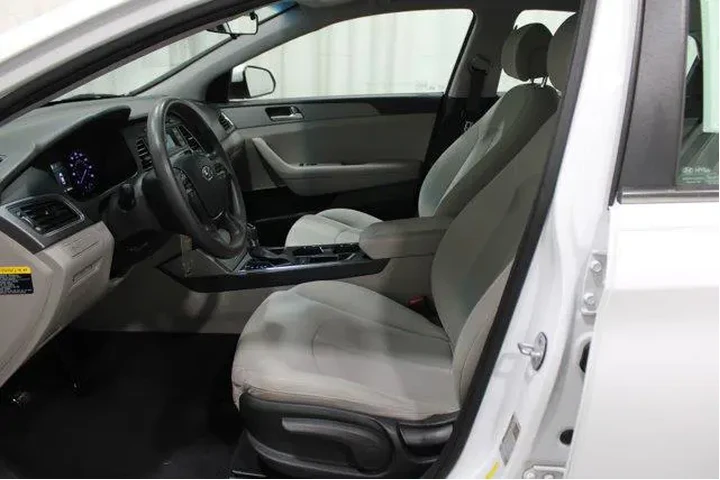 $9982 : Hyundai SONATA 2015 SE 4dr S image 3