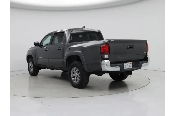 $27998 : Toyota Tacoma 2018 4x2 SR5 V image 2
