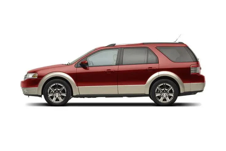 $1590 : Ford Taurus X 2008 Eddie Bau image 3
