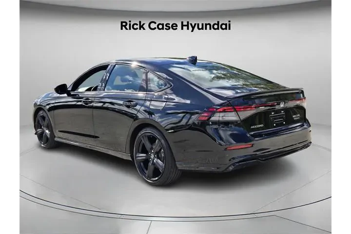 $27899 : Honda Accord Hybrid 2024 Spo image 7