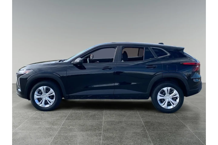 $25220 : Chevrolet Trax 2024 LS 4dr C image 2