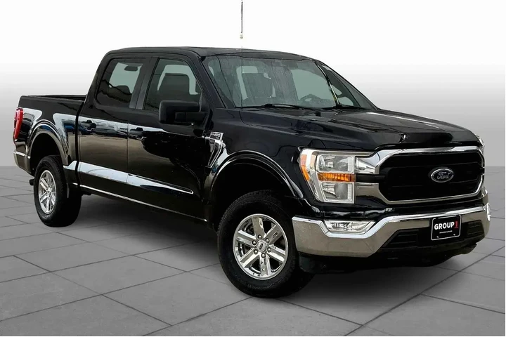 $28755 : Ford F-150 2021 4x4 XL 4dr S image 2