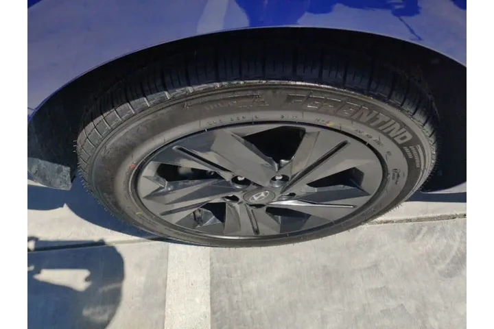 $19999 : 2022 Elantra SEL image 8